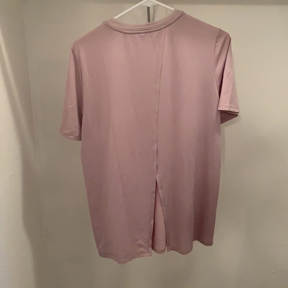 Fabletics open back tee - Picture 3 of 4